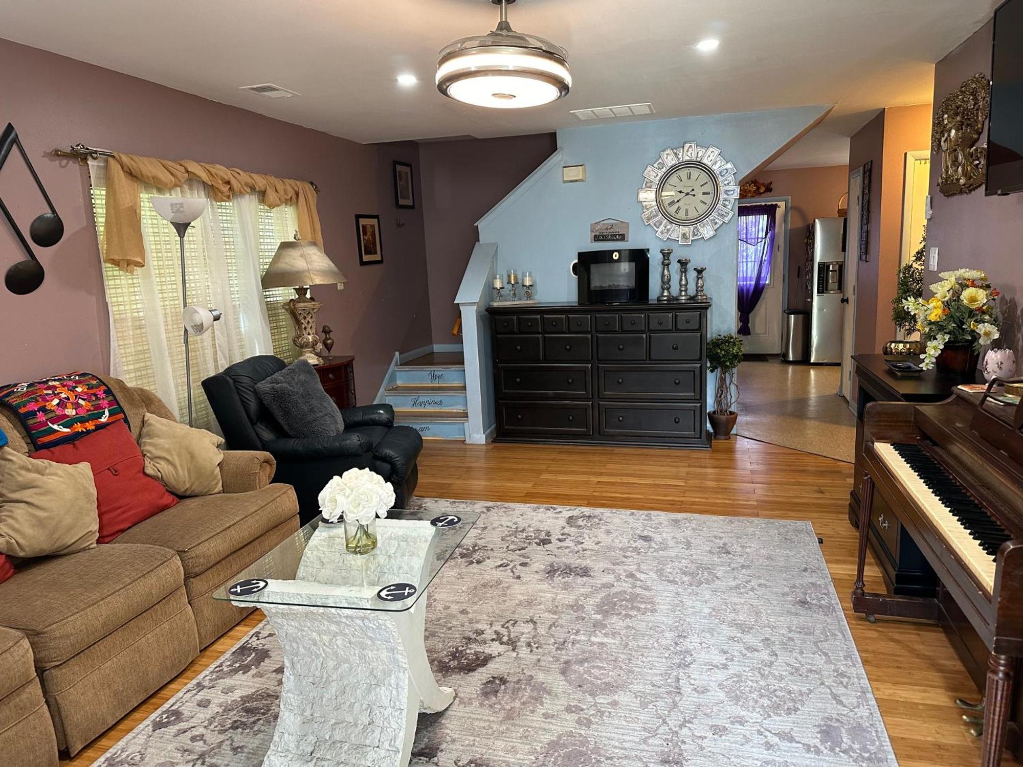 Colorful 3 Bedrooms Twin Home Near Center Philadelphia Exterior photo